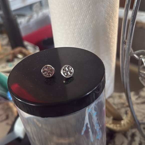 Tory Burch - Silver Miller Stud Earrings - Picture 4 of 6